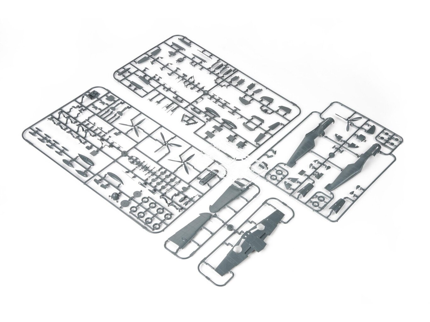 Konstruktorius Eduard, Bf 109G-10 Mtt Regensburg 82119, 1/48 kaina ir informacija | Konstruktoriai ir kaladėlės | pigu.lt