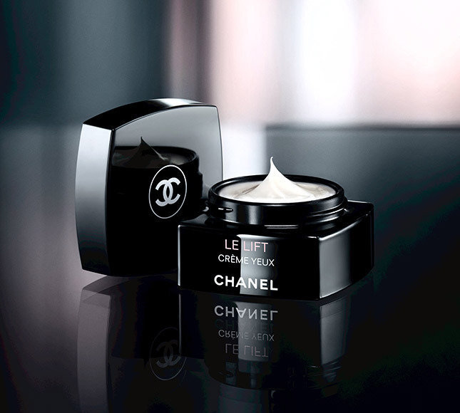 Paakių kremas Chanel Le Lift Creme Yeux 15 g kaina ir informacija | Paakių kremai, serumai | pigu.lt