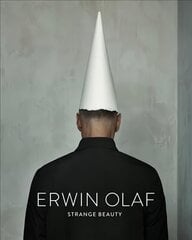 Erwin Olaf: Strange Beauty цена и информация | Книги по фотографии | pigu.lt