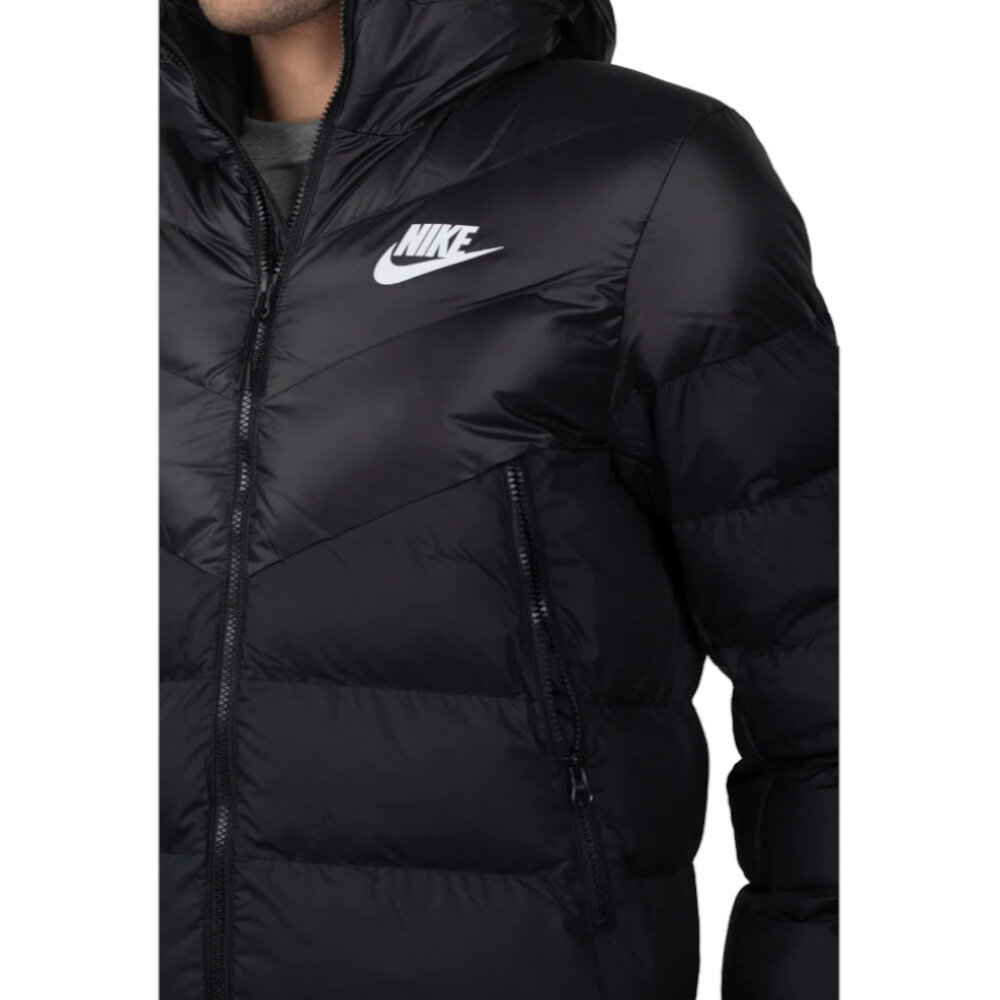 Striukė vyrams Nike Storm-FIT Windrunner Jacket DV5121-010 kaina | pigu.lt