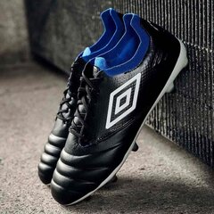 Futbolo batai Umbro, 39 kaina ir informacija | Umbro Sportas, laisvalaikis, turizmas | pigu.lt