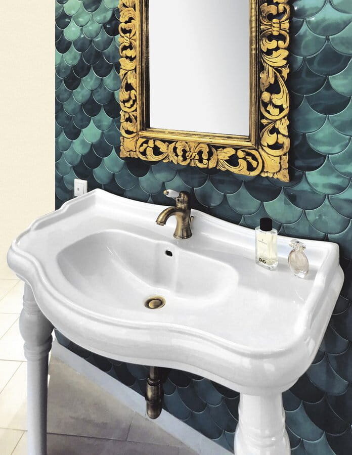 Rankomis raižytas vonios veidrodis mediniais rėmais, 40 x 70 cm, SAMBLUNG, antikvarinis auksas цена и информация | Vonios veidrodžiai | pigu.lt