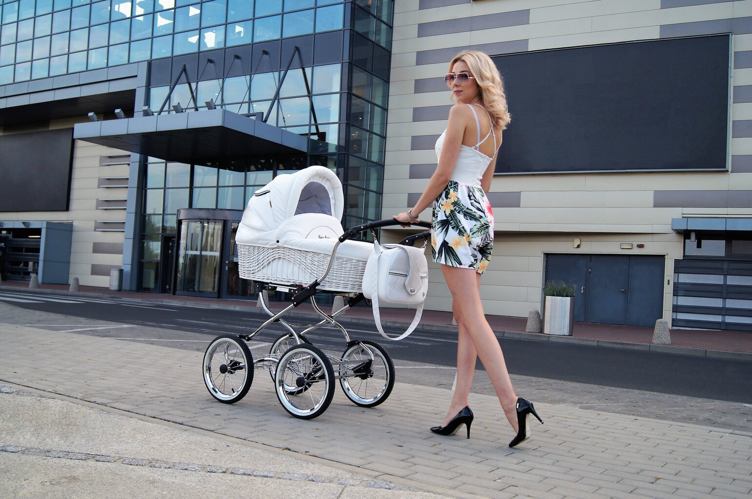 Scarlett universalus vežimėlis Baby Fashion 2in1, white-mint цена и информация | Vežimėliai | pigu.lt