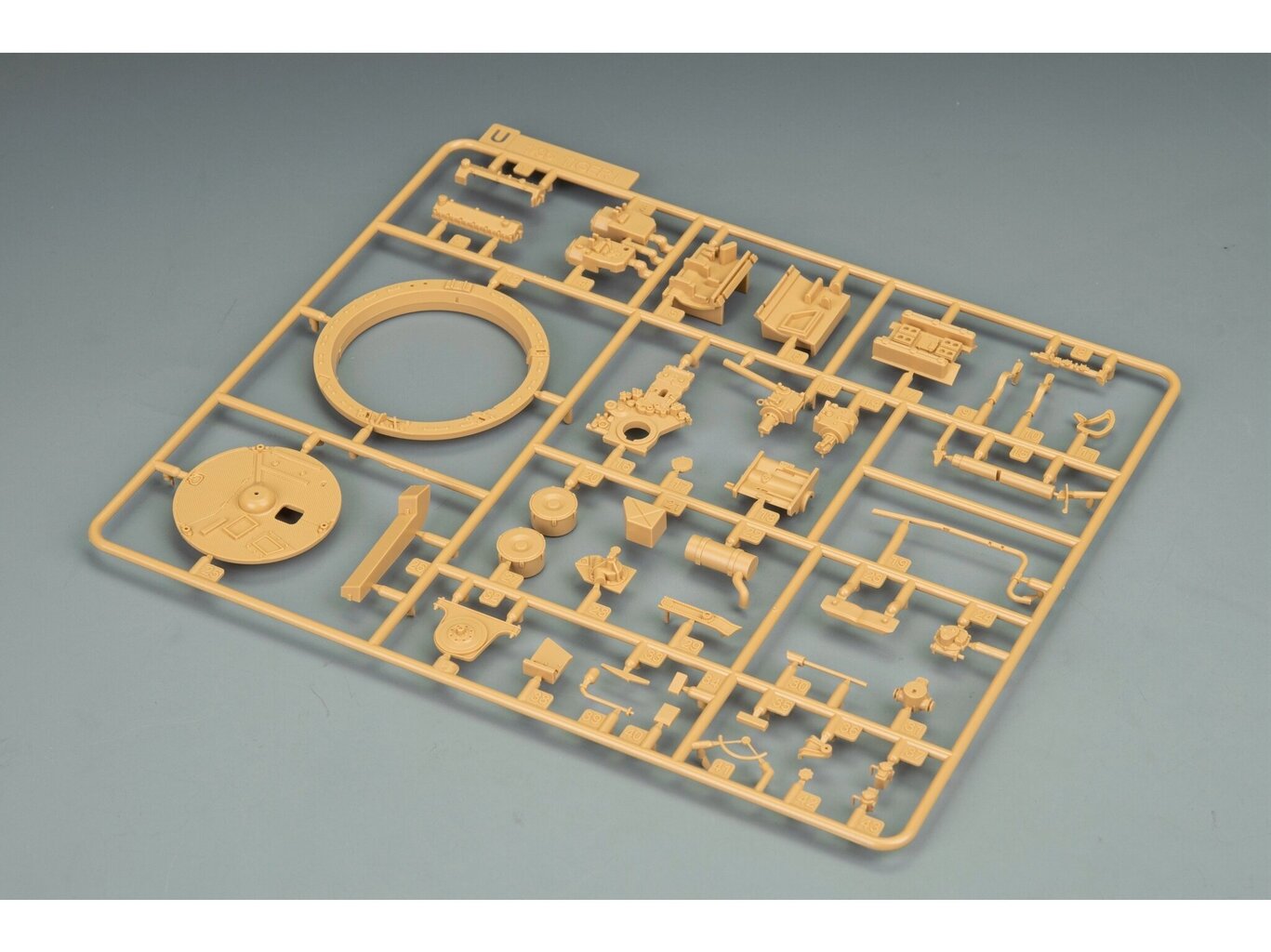 Surenkamas modelis Rye Field Model - Sd.Kfz.181 Pz.Kpfw.VI Ausf.E Tiger I Late Production (full interior), 1/35, RFM-5080 kaina ir informacija | Konstruktoriai ir kaladėlės | pigu.lt