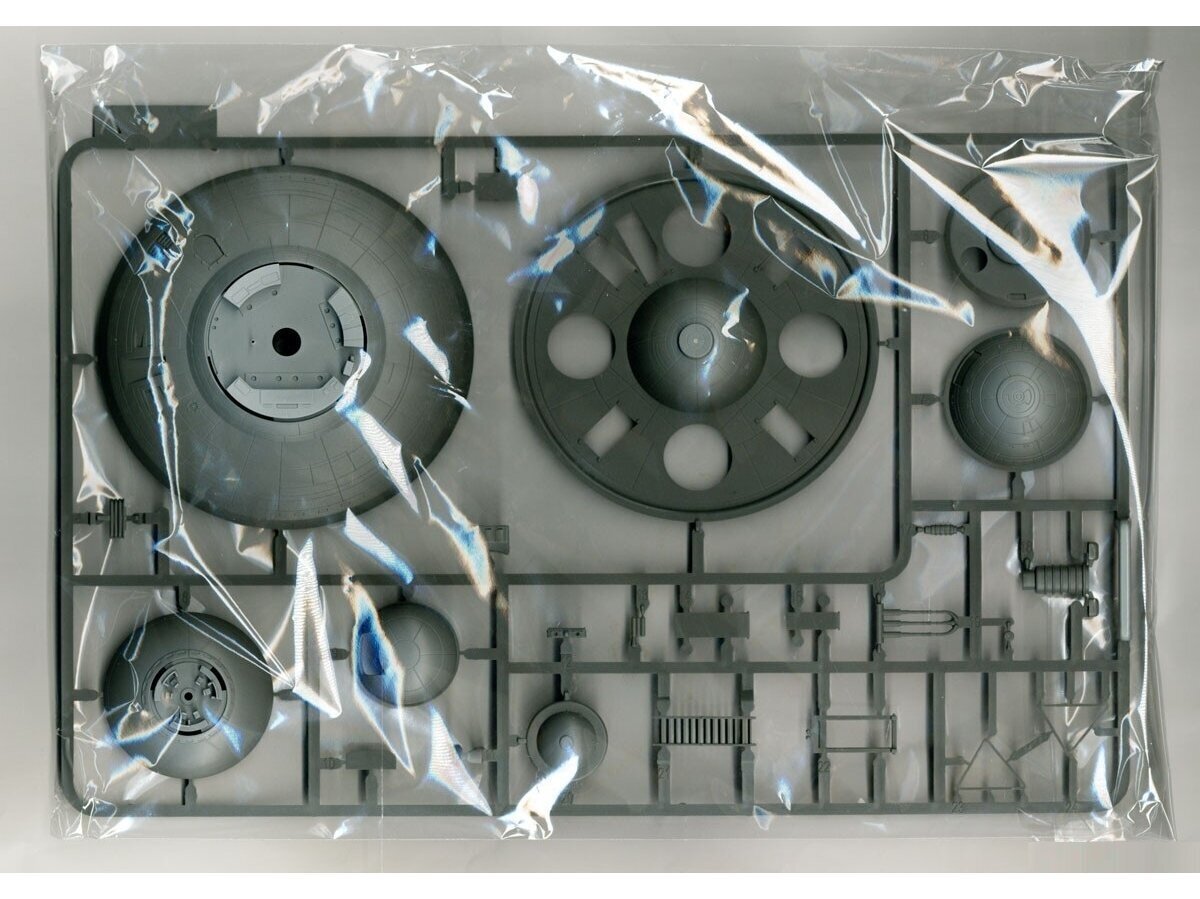 Surenkamas modelis Takom Haunebu I, II, III, 1/350, 6008 цена и информация | Konstruktoriai ir kaladėlės | pigu.lt