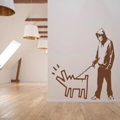 Виниловая наклейка коричневого цвета на стену Banksy Выгул собаки Декор интерьера - 88 х 100 см цена и информация | Интерьерные наклейки | pigu.lt