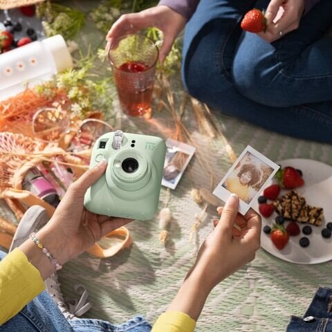 Fujifilm Instax Mini 12, Mint Green цена и информация | Momentiniai fotoaparatai | pigu.lt