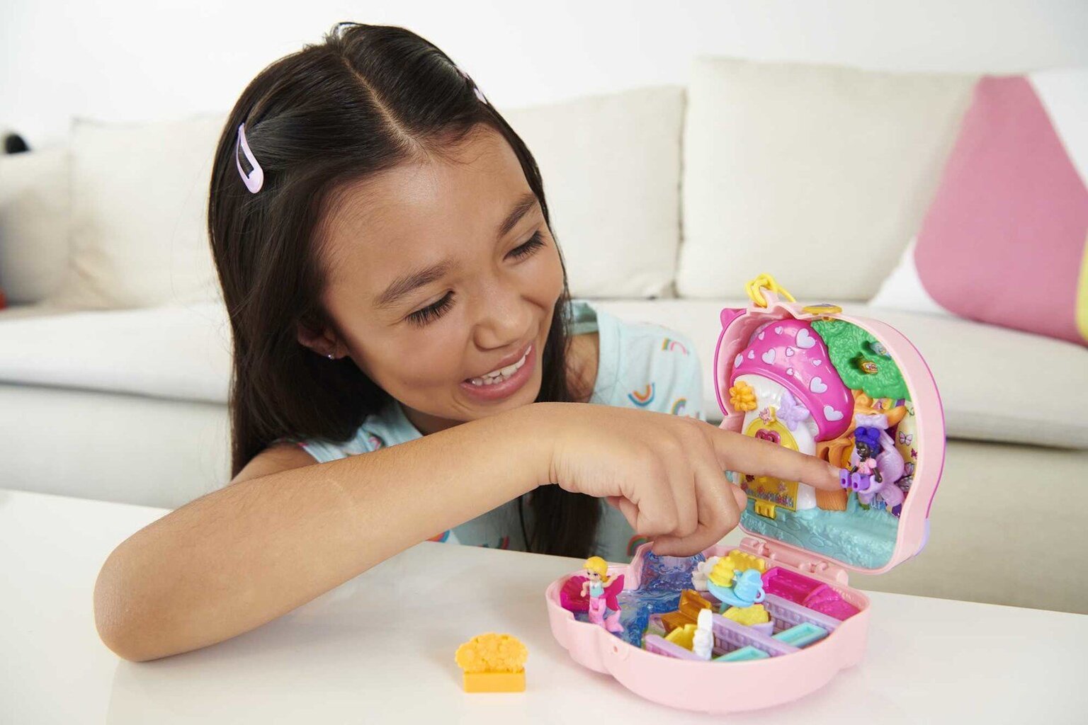 Lėlių rinkinys su priedais Polly Pocket Unicorn Forest Compact цена и информация | Žaislai mergaitėms | pigu.lt