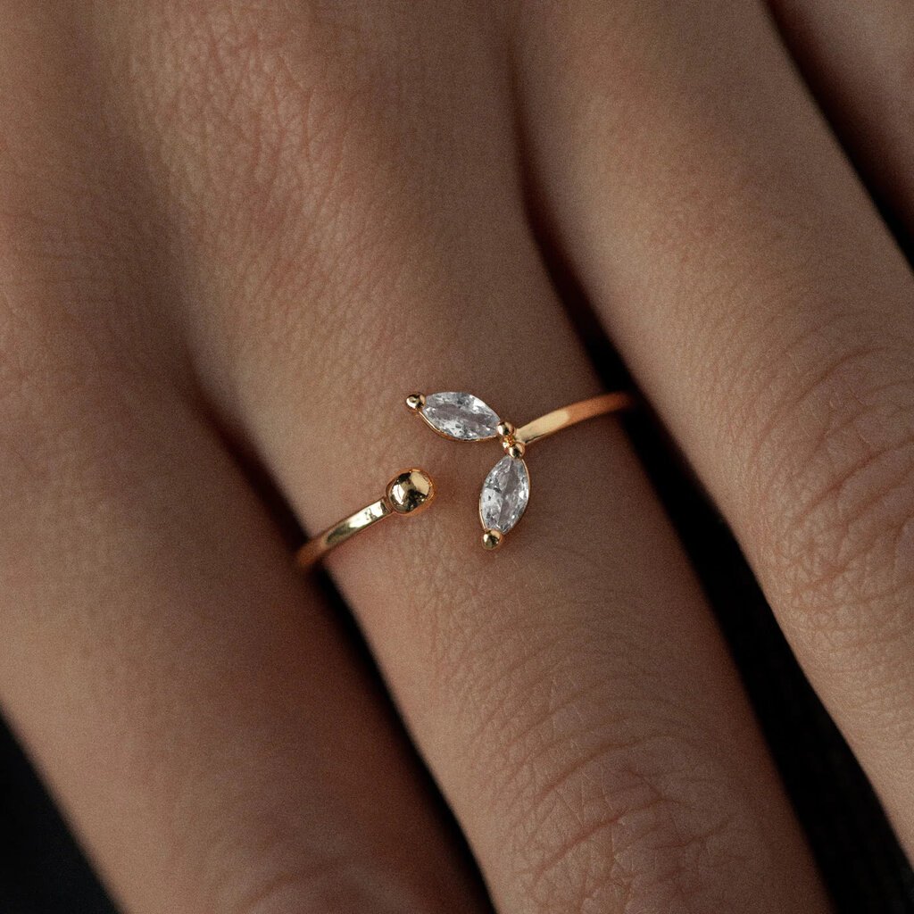 Žiedas moterims su kristalu цена и информация | Žiedai | pigu.lt