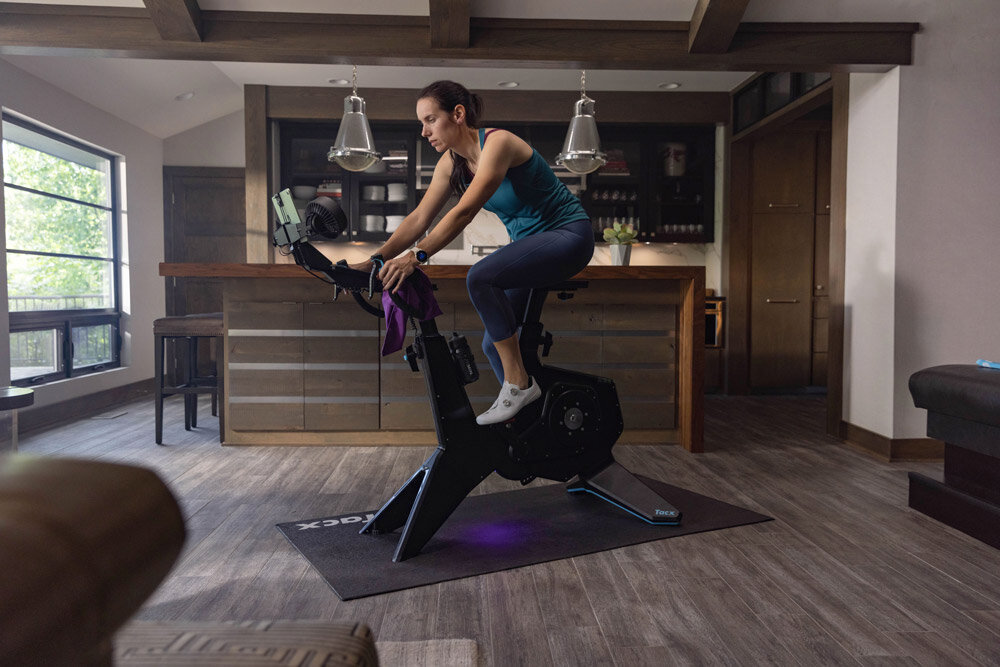 Dviratis treniruoklis Tacx NeoBike Plus Smart цена и информация | Dviračiai treniruokliai | pigu.lt