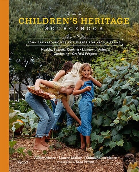 Children's Heritage Sourcebook: Back-to-Roots Living for Kids and Teens kaina ir informacija | Knygos apie vaikų auklėjimą | pigu.lt