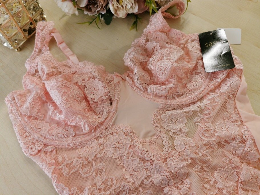 Bodis moterims Sassa 904, rožinis kaina ir informacija | Apatiniai marškinėliai moterims | pigu.lt