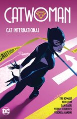 Catwoman Vol. 2: Cat International kaina ir informacija | Fantastinės, mistinės knygos | pigu.lt