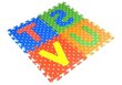 Žaidimų kilimėlis - dėlionė Abėcėlė ir skaičiai цена и информация | Lavinimo kilimėliai | pigu.lt