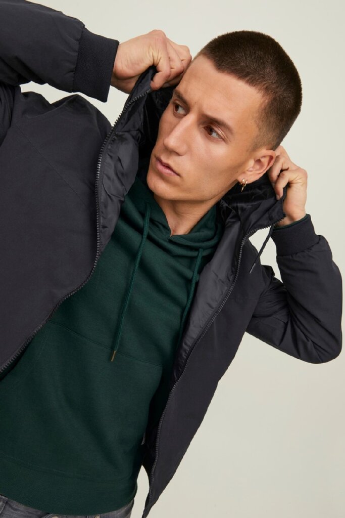 Jack&Jones striukė vyrams, juoda kaina ir informacija | Vyriškos striukės | pigu.lt