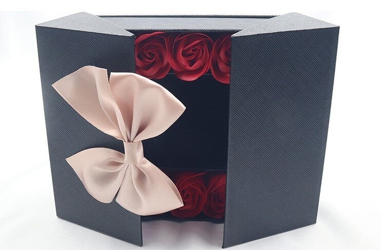 Dovanų dėžutė su 16 muilinių rožių (papuošalai į dovanų rinkinį neįeina), LIVMAN kaina ir informacija | Kitos originalios dovanos | pigu.lt