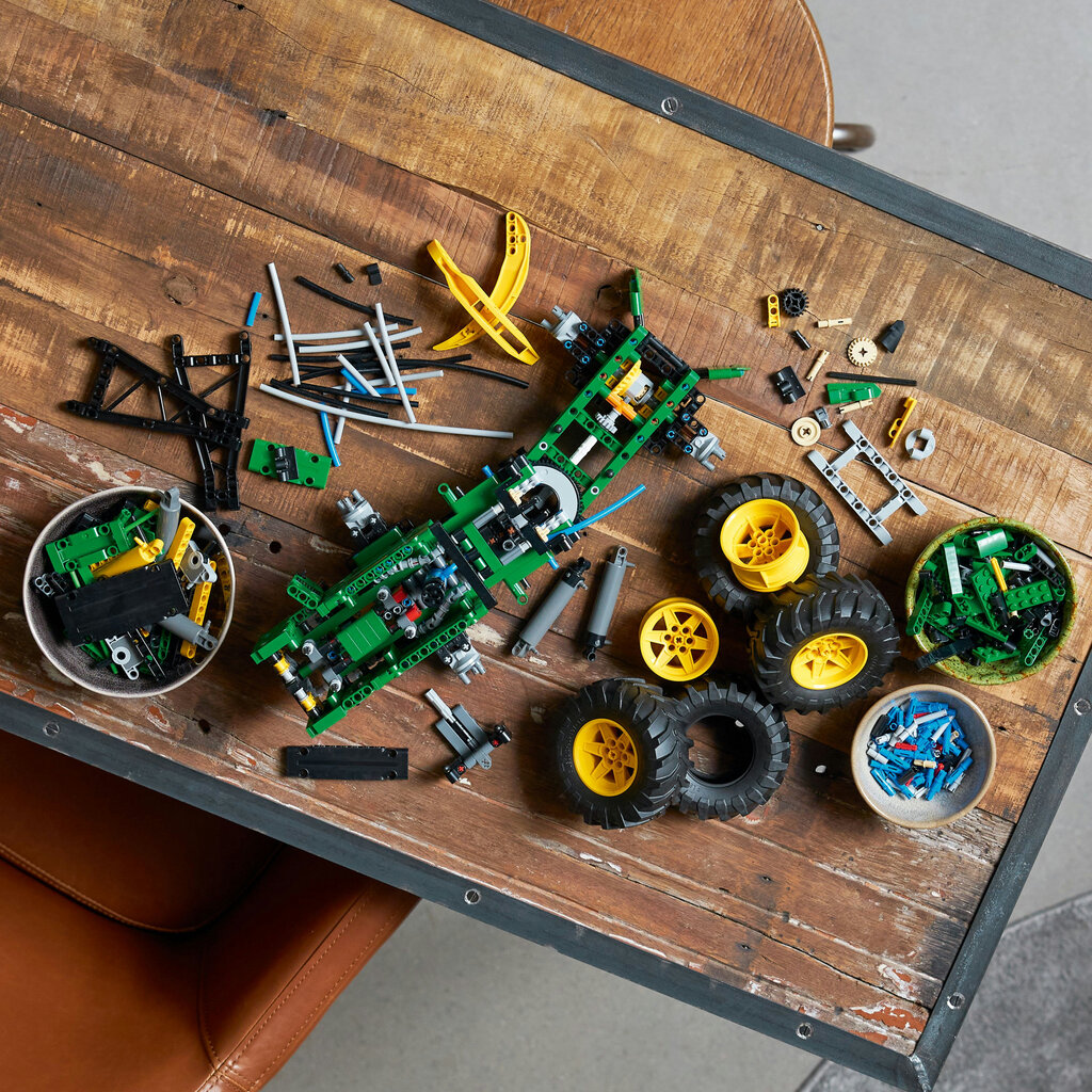 42157 LEGO® Technic Medienos tvarkymo mašina „John Deere 948L-II“ цена и информация | Konstruktoriai ir kaladėlės | pigu.lt