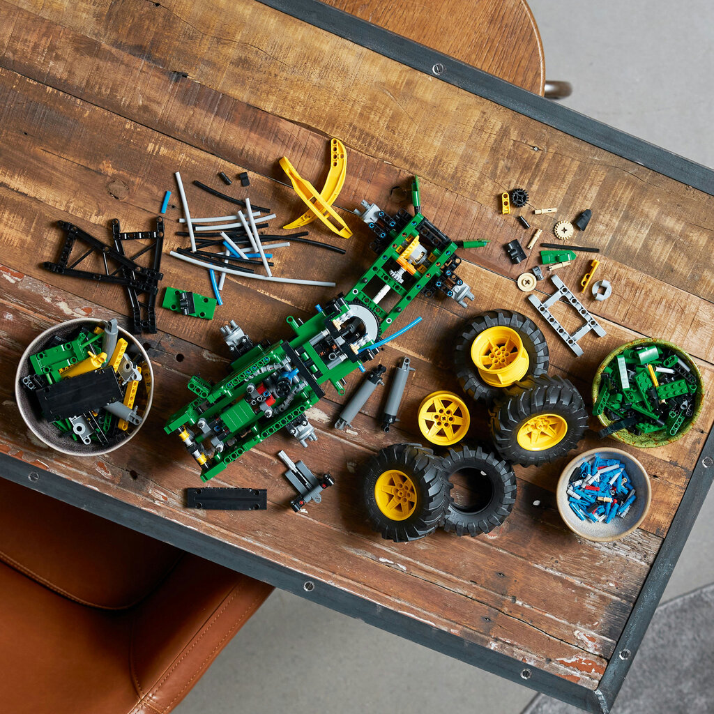 42157 LEGO® Technic Medienos tvarkymo mašina „John Deere 948L-II“ kaina ir informacija | Konstruktoriai ir kaladėlės | pigu.lt