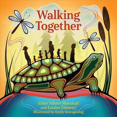 Walking Together цена и информация | Книги для самых маленьких | pigu.lt