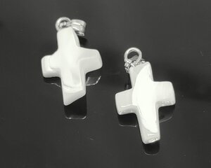 Kriauklės pakabukas Kryželis 9~23x11~13x3~5mm цена и информация | Принадлежности для изготовления украшений, бисероплетения | pigu.lt