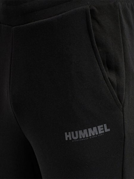 Kelnės vyrams Hummel Legacy Tapered, juodos kaina ir informacija | Vyriškos kelnės | pigu.lt