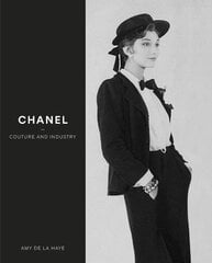 Chanel Revised edition цена и информация | Книги об искусстве | pigu.lt