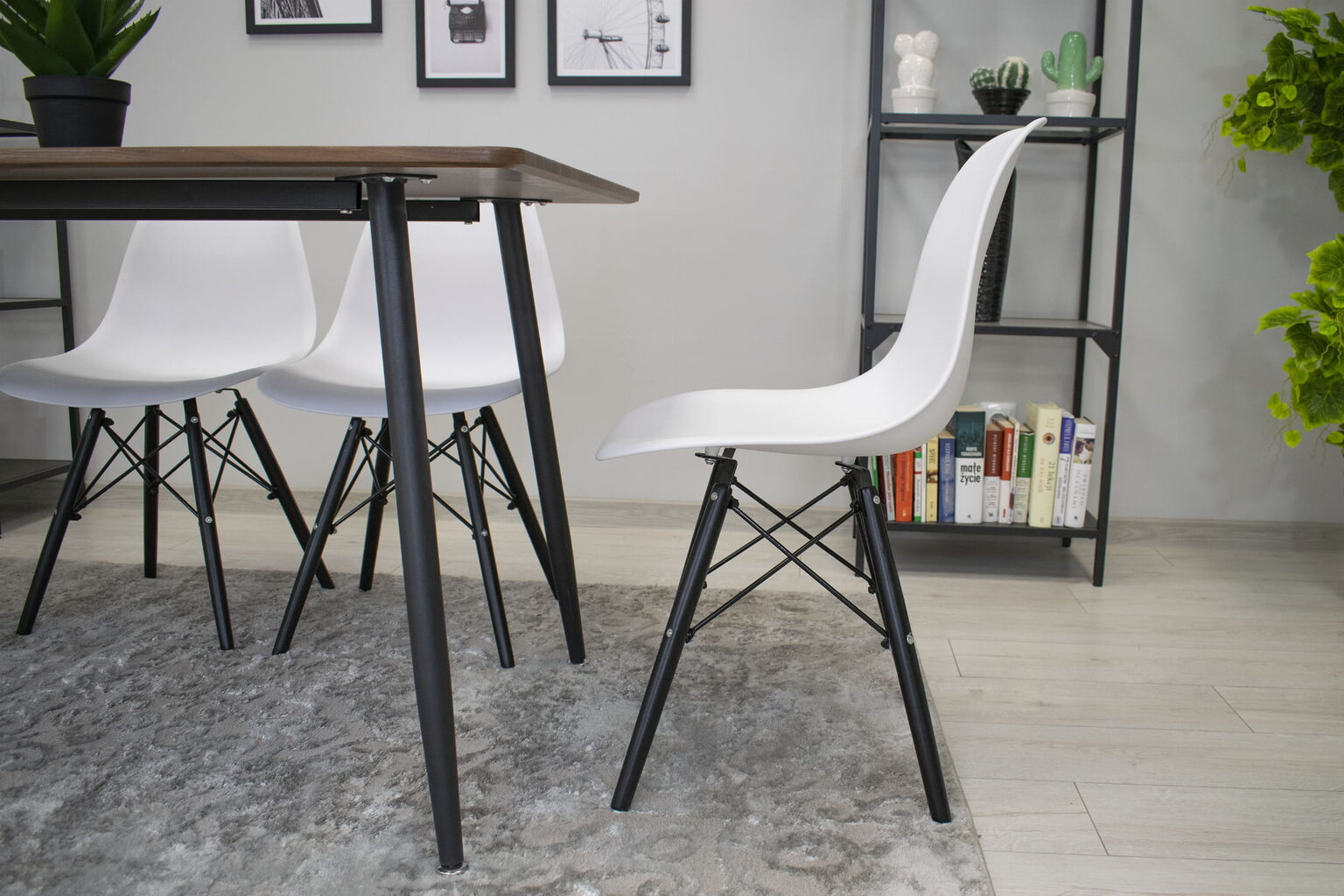 3-ių kėdžių komplektas Osaka, baltas/juodas kaina ir informacija | Virtuvės ir valgomojo kėdės | pigu.lt