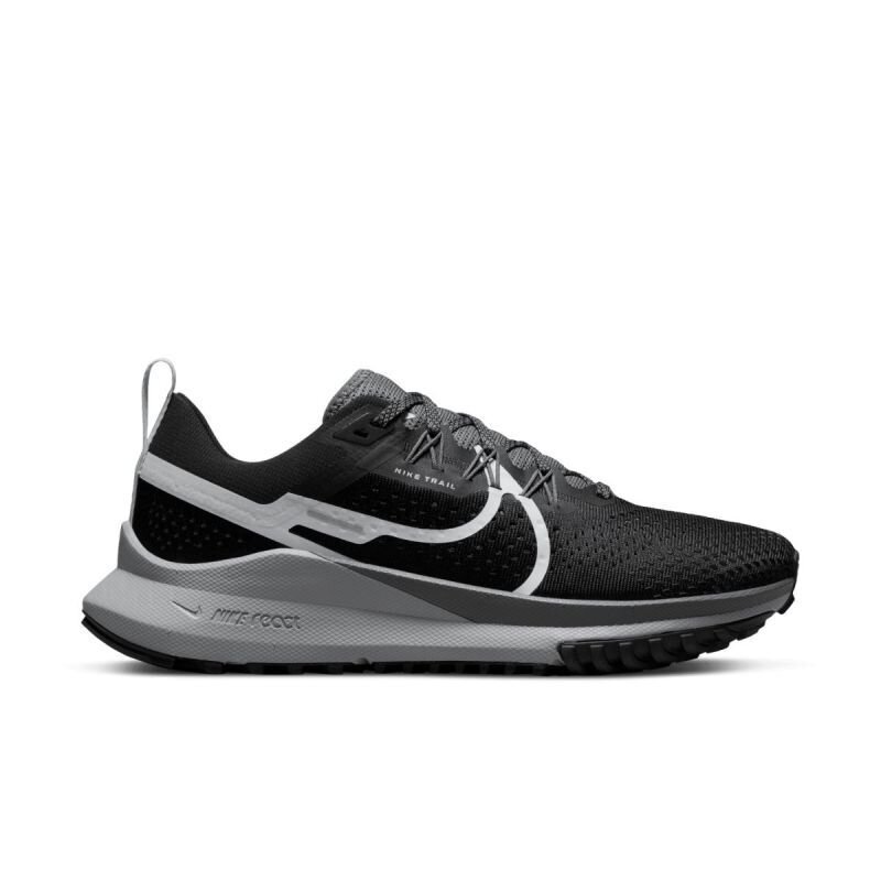 Nike sportiniai batai moterims, juodi цена и информация | Sportiniai bateliai, kedai moterims | pigu.lt