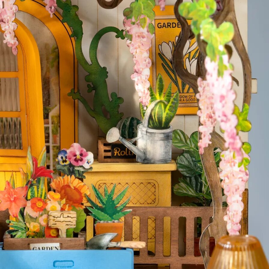 Mini namas 3D konstruktorius Robotime Garden House, 176 d. цена и информация | Konstruktoriai ir kaladėlės | pigu.lt