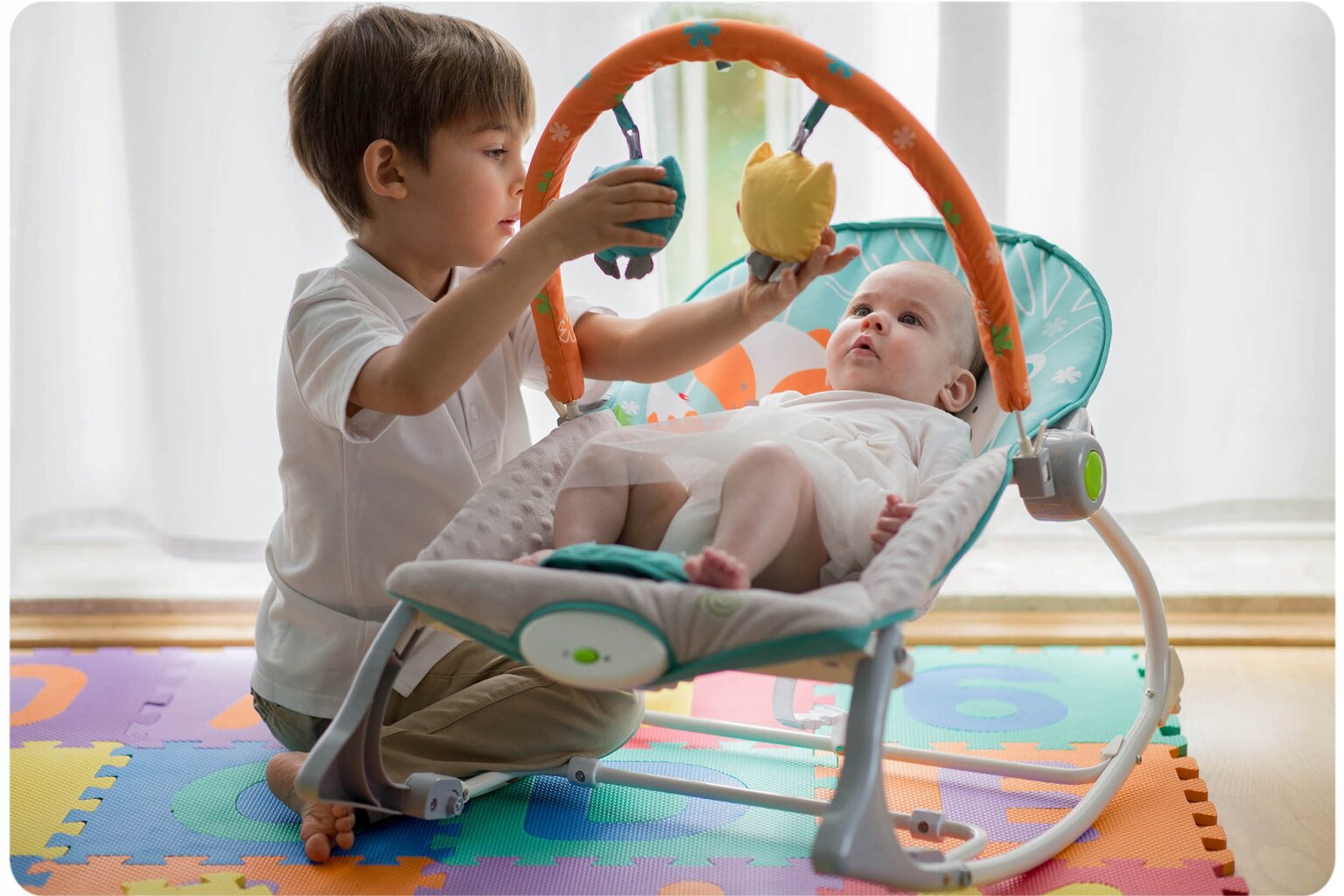 Kūdikio supynės su vibracija Ricokids kaina ir informacija | Gultukai ir sūpynės | pigu.lt