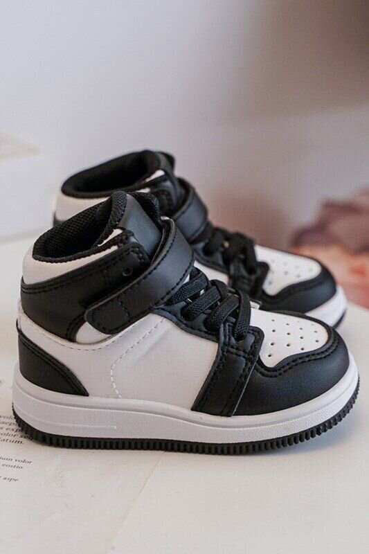 Sportiniai batai berniukams Teredite BSB27736, juodi kaina ir informacija | Sportiniai batai vaikams | pigu.lt