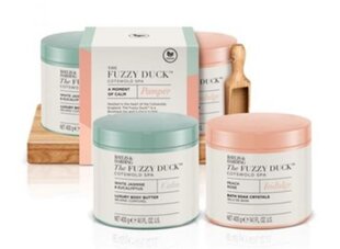 Набор косметики Baylis & Harding The Fuzzy Duck Cotswold Spa A Moment of Calm: кристаллы для ванны 400 г + масло для тела 400 г + деревянная лопатка цена и информация | Кремы, лосьоны для тела | pigu.lt