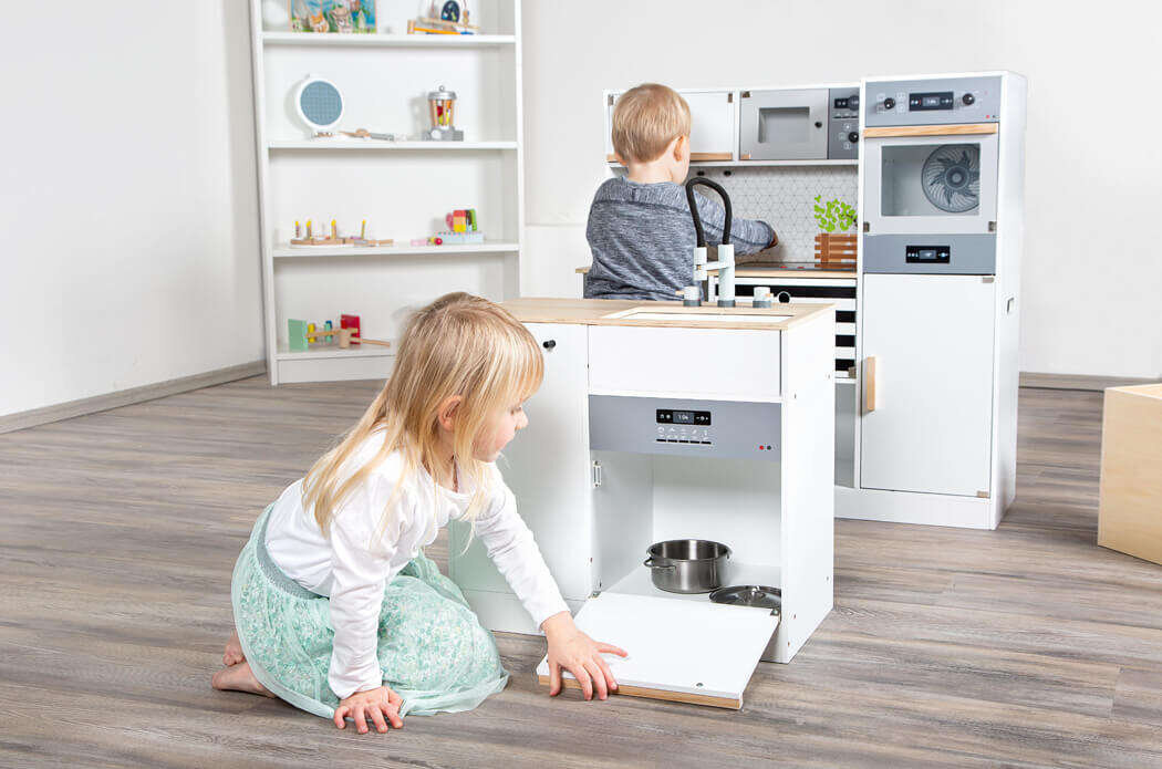 Medinė vaikiška virtuvė Small Foot 3in1 Premium цена и информация | Žaislai mergaitėms | pigu.lt