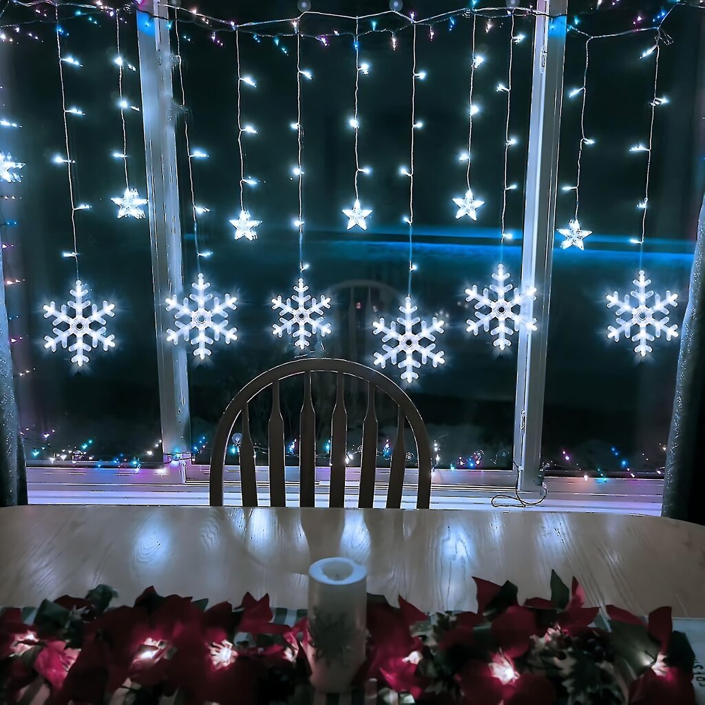 Kalėdinės lemputės su 6 snaigėmis ir 6 žvaigždėmis bei daug mažesnių lempučių, 4m, 102 LED, LIVMAN YWSD001-1-1 kaina ir informacija | Girliandos | pigu.lt