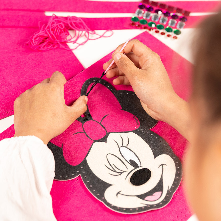 Kūrybinis rankinės gaminimo rinkinys Totum Minnie Mouse, 580152 kaina ir informacija | Lavinamieji žaislai | pigu.lt