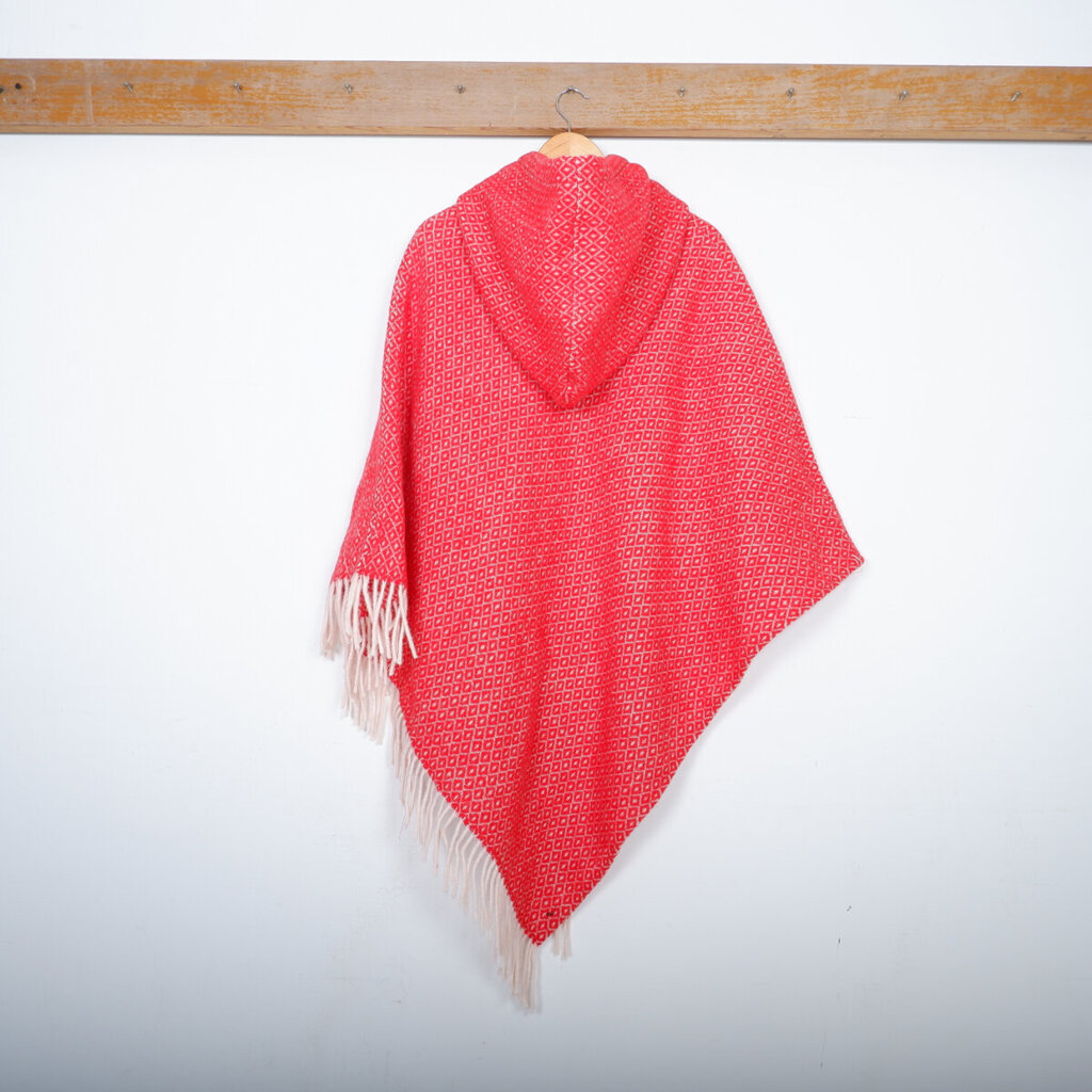 Pončas moterims Roky, raudonas/baltas цена и информация | Megztiniai moterims | pigu.lt