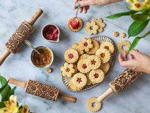 Algis Crafts graviruotų kočėlų rinkinys sausainiams ir keramikai Floret, 3 vnt. kaina ir informacija | Virtuvės įrankiai | pigu.lt