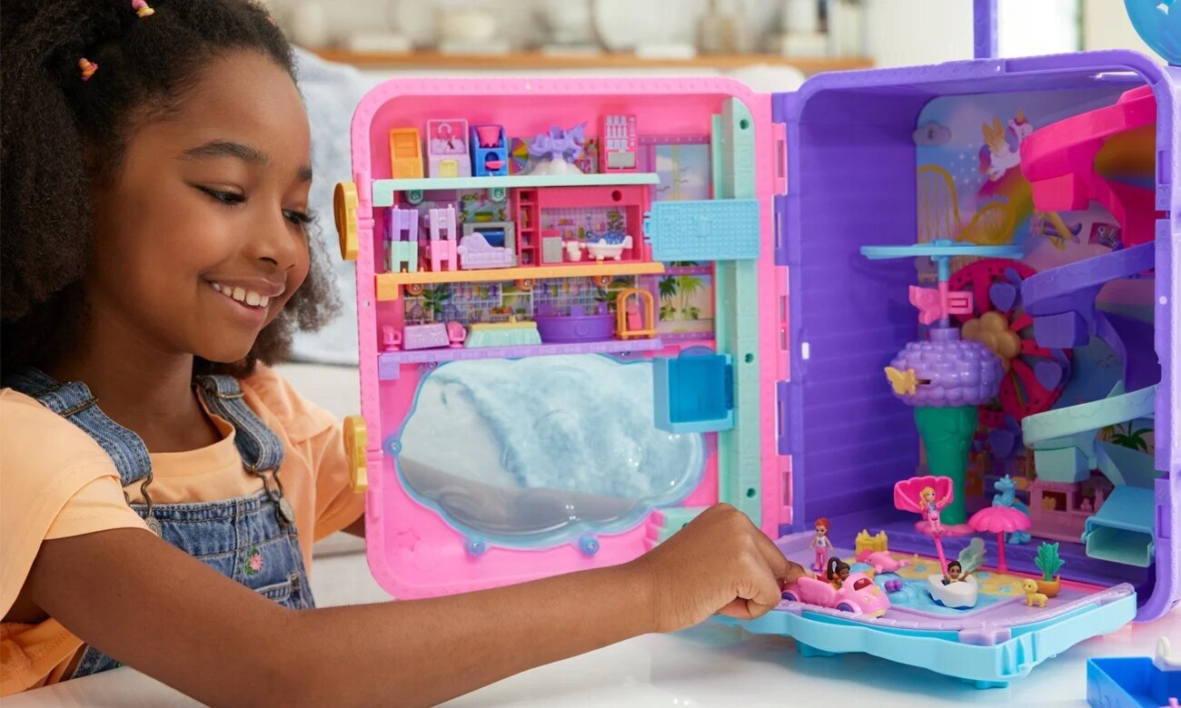 Lėlių namas lagamine Polly Pocket Holiday Resort Mattel HKV43 kaina ir informacija | Žaislai mergaitėms | pigu.lt