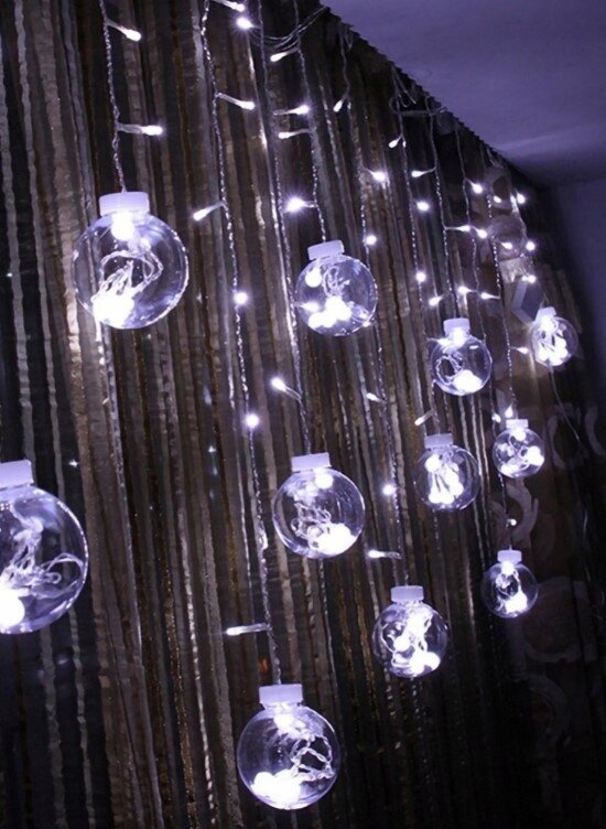 Vandeniui atspari lauko girlianda Lemputės burbulai, 108 LED, 5.4 m, šalta balta цена и информация | Girliandos | pigu.lt