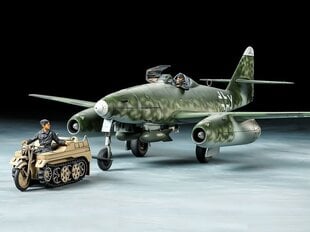 Surenkamas modelis Tamiya Messerschmitt Me 262 A-2a w/Kettenkraftrad, 1/48, 25215 цена и информация | Конструкторы и кубики | pigu.lt