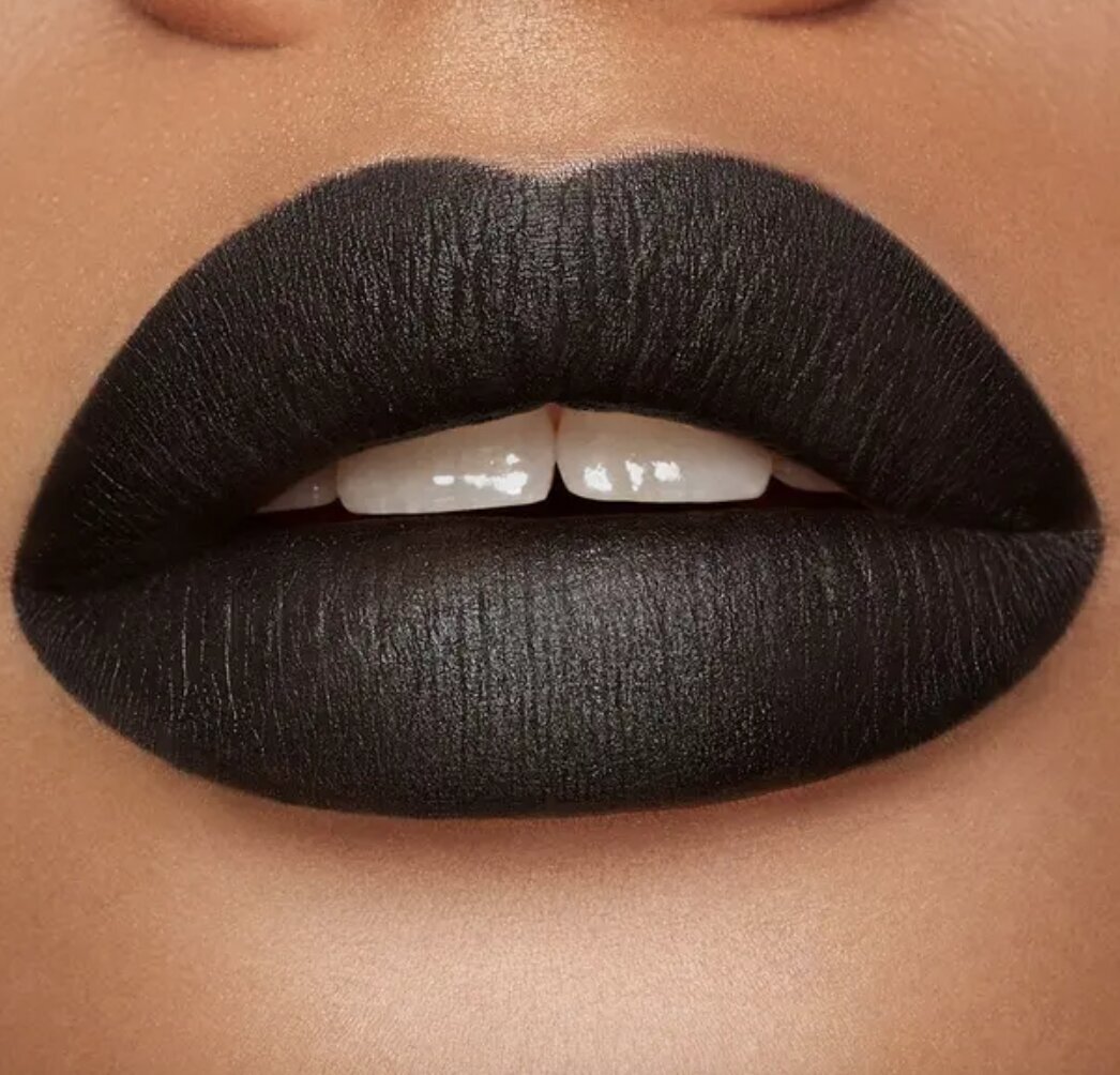 Kreminiai lūpų dažai Kiko Milano Velvet Passion, 325 Black, 3,5 gr kaina ir informacija | Lūpų dažai, blizgiai, balzamai, vazelinai | pigu.lt