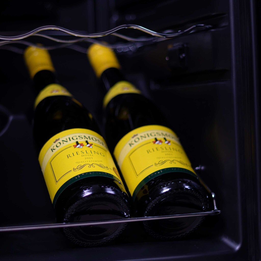 Amelia Rioja 18 kaina ir informacija | Vyno šaldytuvai | pigu.lt