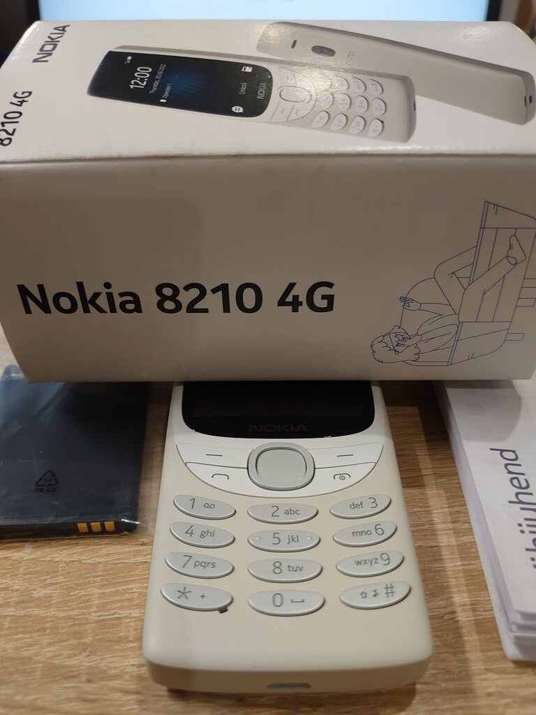 Prekė su pažeidimu.Nokia 8210 4G 128MB Dual SIM Sand цена | pigu.lt