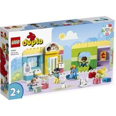 10992 LEGO® DUPLO® Жизнь в детском саду цена и информация | LEGO DUPLO Товары для детей и младенцев | pigu.lt