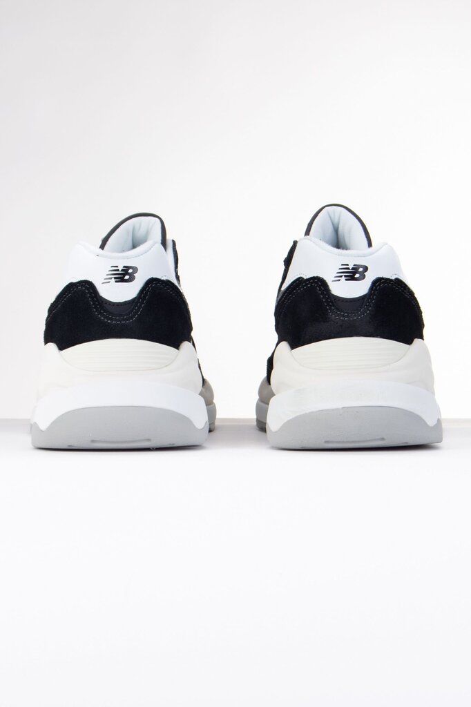 Sportiniai batai vyrams New Balance M5740SLB_465, juodi kaina ir informacija | Kedai vyrams | pigu.lt