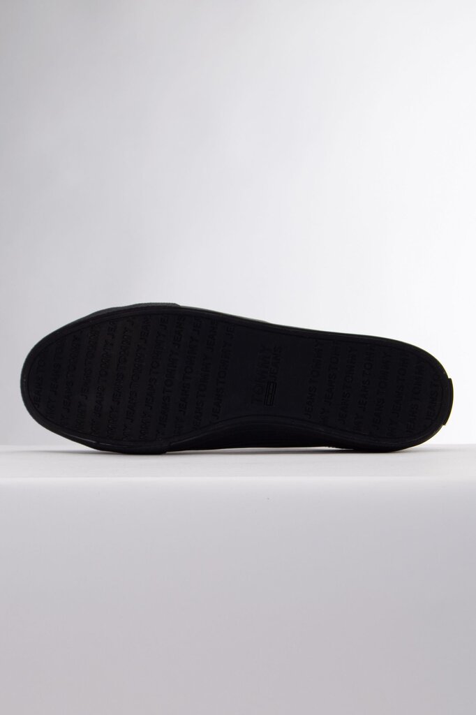 Tommy Hilfiger laisvalaikio batai vyrams EM0EM01047_BDS, juodi цена и информация | Kedai vyrams | pigu.lt