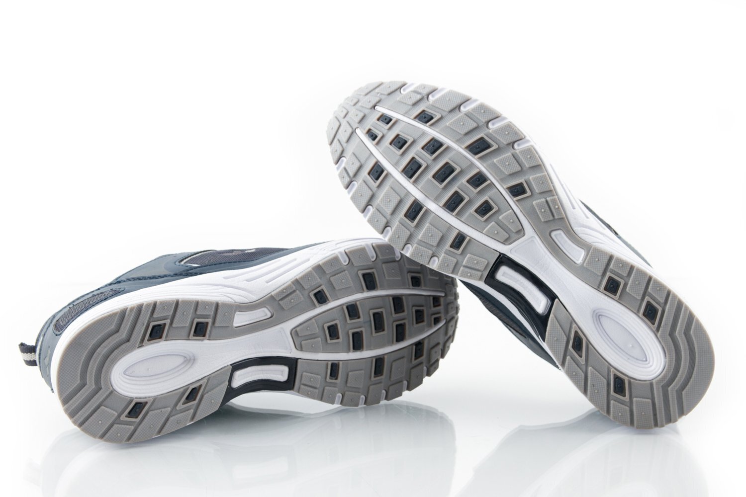 Sportiniai batai vyrams Lico 120092, pilki kaina ir informacija | Kedai vyrams | pigu.lt