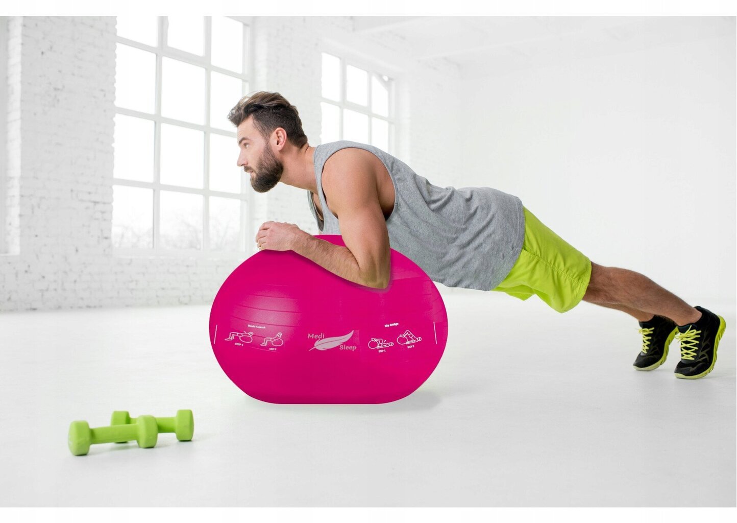 Rožinis gimnastikos kamuoliukas 65 cm su pėdų pompa - Medi Sleep цена и информация | Gimnastikos kamuoliai | pigu.lt