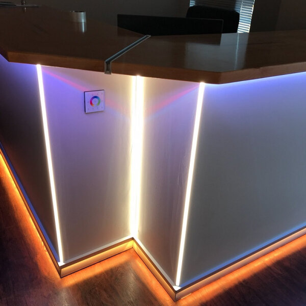 Įleidžiamas / įleidžiamas kampinis anoduotas aliuminio profilis su matiniu stiklu LED juostelei gipso kartono plokštėms, 3m x 50mm x 25,3mm kaina ir informacija | LED juostos | pigu.lt