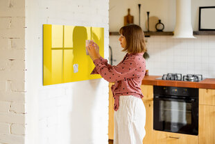 Magnetinė lenta Šviesiai Geltona Spalva, 100x70 kaina ir informacija | Kanceliarinės prekės | pigu.lt